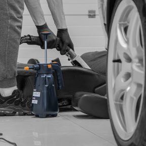 Autókárpit tisztító